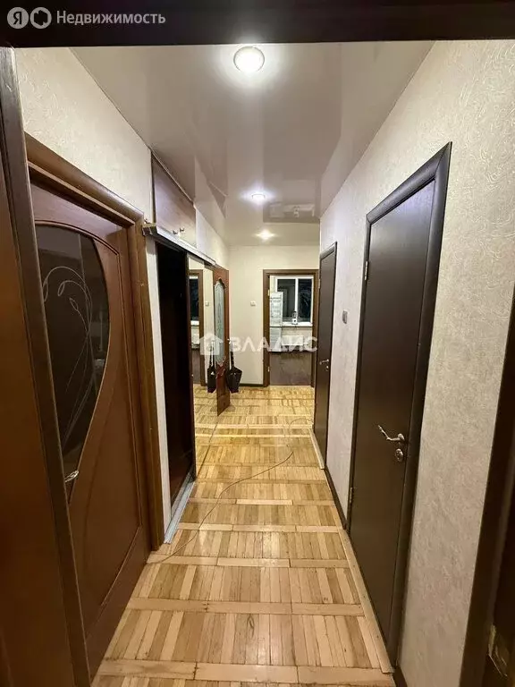 3-комнатная квартира: посёлок городского типа Яблоновский, улица ... - Фото 2