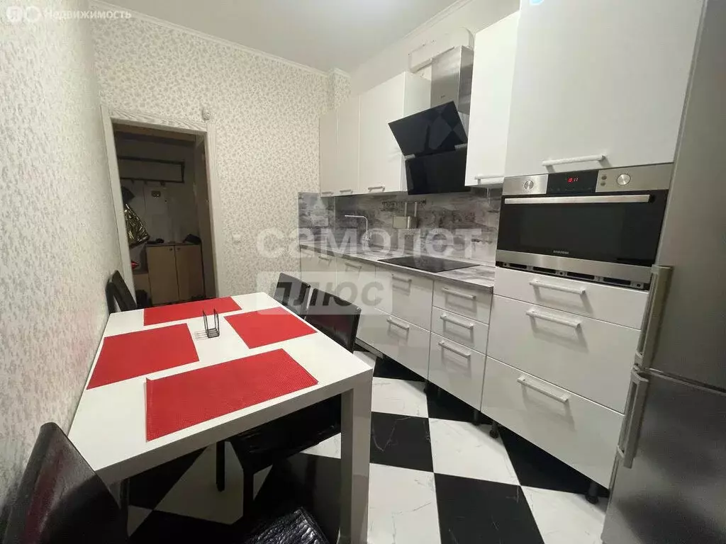 3-комнатная квартира: Иркутск, Донская улица, 24/2 (68.6 м) - Фото 2