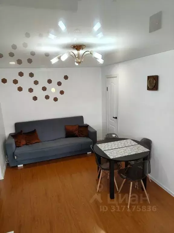 2-к кв. Свердловская область, Нижний Тагил просп. Мира, 4 (50.0 м) - Фото 2