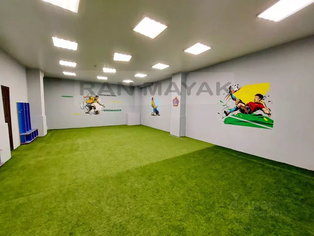 Помещение свободного назначения в Адыгея, Майкоп ул. Чкалова, 65 (72 ... - Фото 1