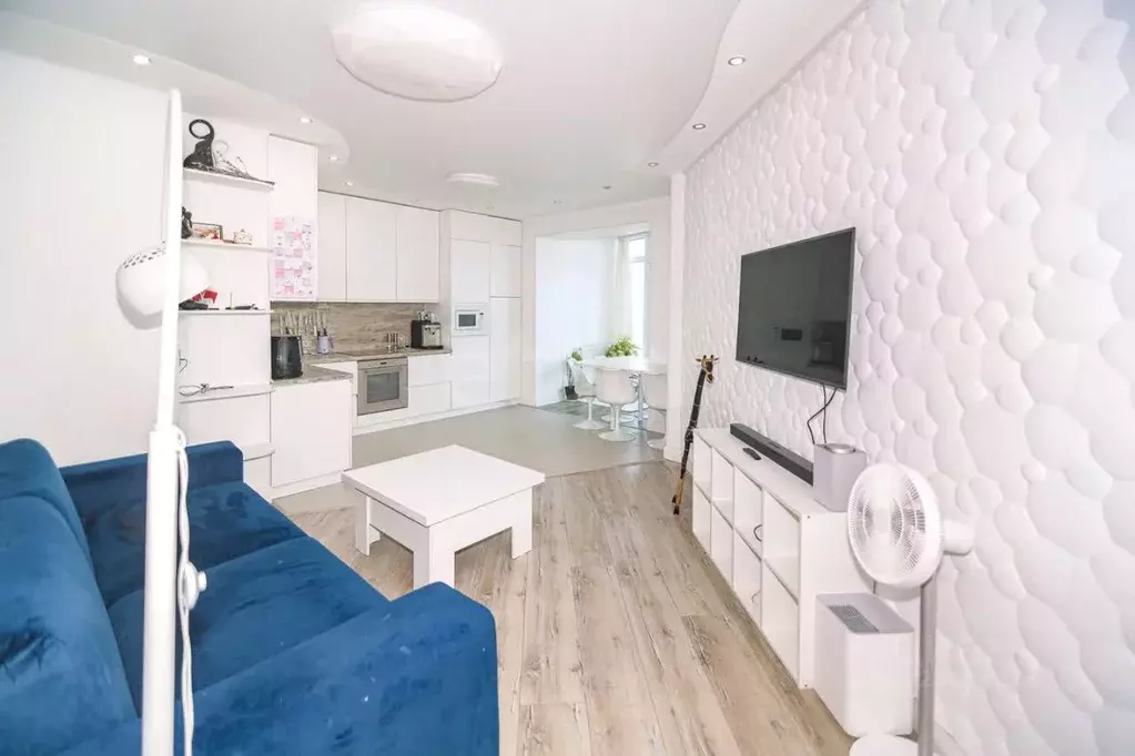 3-к кв. Ханты-Мансийский АО, Сургут Университетская ул., 11 (95.6 м) - Фото 1