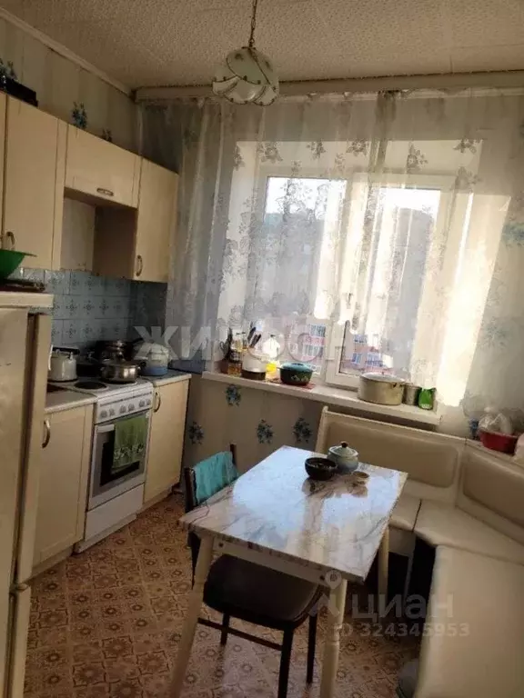 2-к кв. Хакасия, Абакан ул. Торосова, 18 (51.0 м) - Фото 1