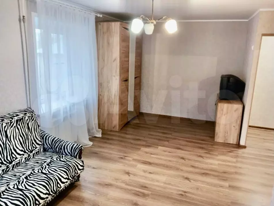 1-к. квартира, 38 м, 4/5 эт. - Фото 1