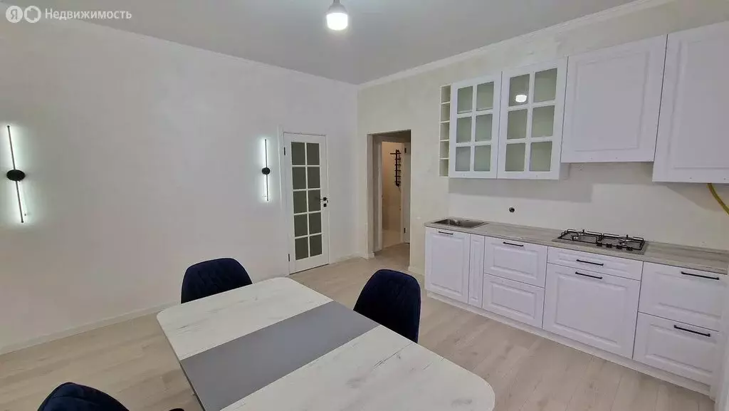 1-комнатная квартира: Пятигорск, проспект Кирова, 90 (38 м) - Фото 1