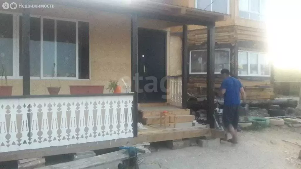 Дом в Покровск, улица Братьев Ксенофонтовых (120.2 м) - Фото 1