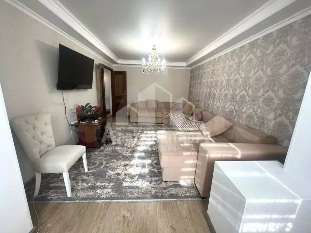 3-к. квартира, 64,3 м, 3/5 эт. - Фото 1