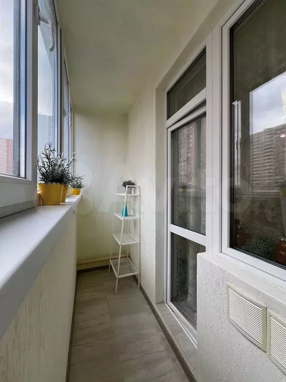1-к. квартира, 40 м, 2/18 эт. - Фото 1