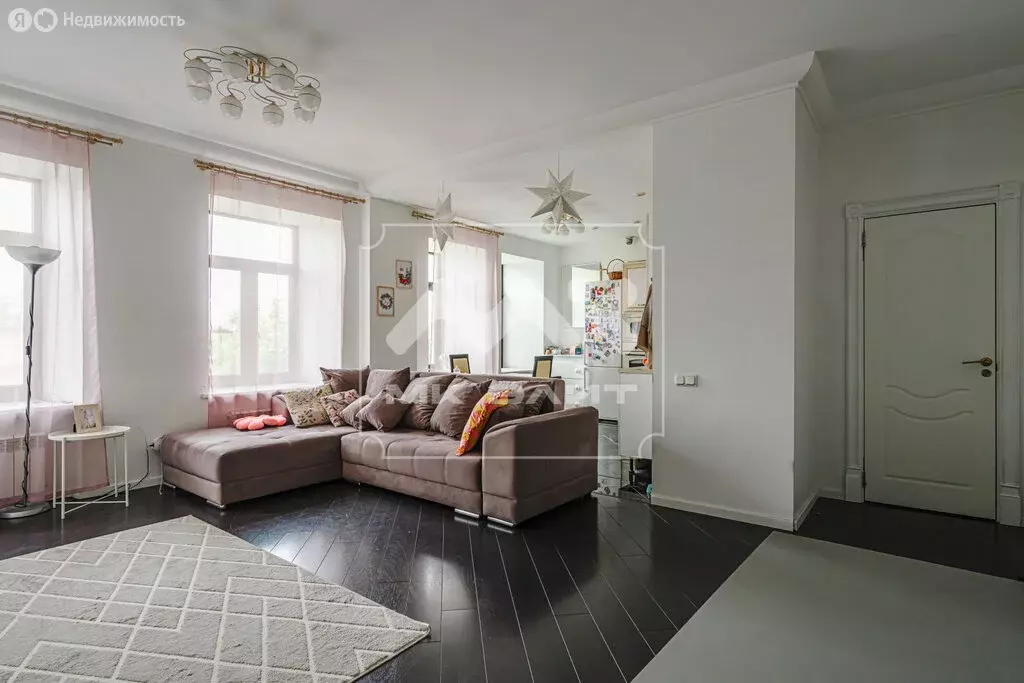 4-комнатная квартира: Санкт-Петербург, улица Рубинштейна, 5 (95.5 м) - Фото 1