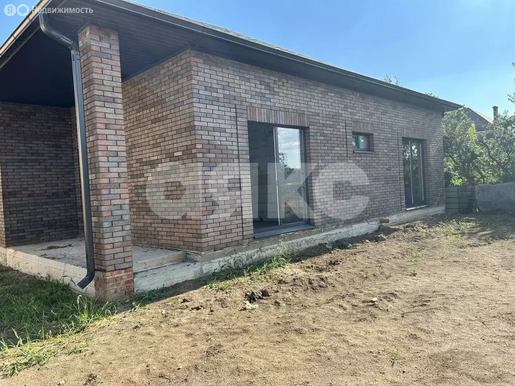 Дом в Батайск, улица 50 лет Октября (100 м) - Фото 1