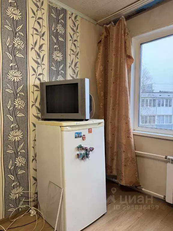 Комната Псковская область, Псков Инженерная ул., 84 - Фото 1