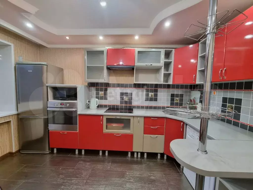 3-к. квартира, 80 м, 4/10 эт. - Фото 1