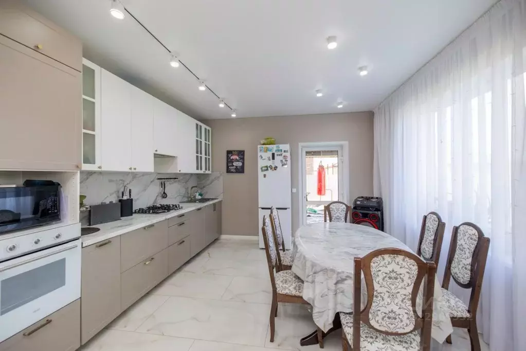 Дом в Оренбургская область, Оренбургский район, пос. Весенний ул. ... - Фото 1