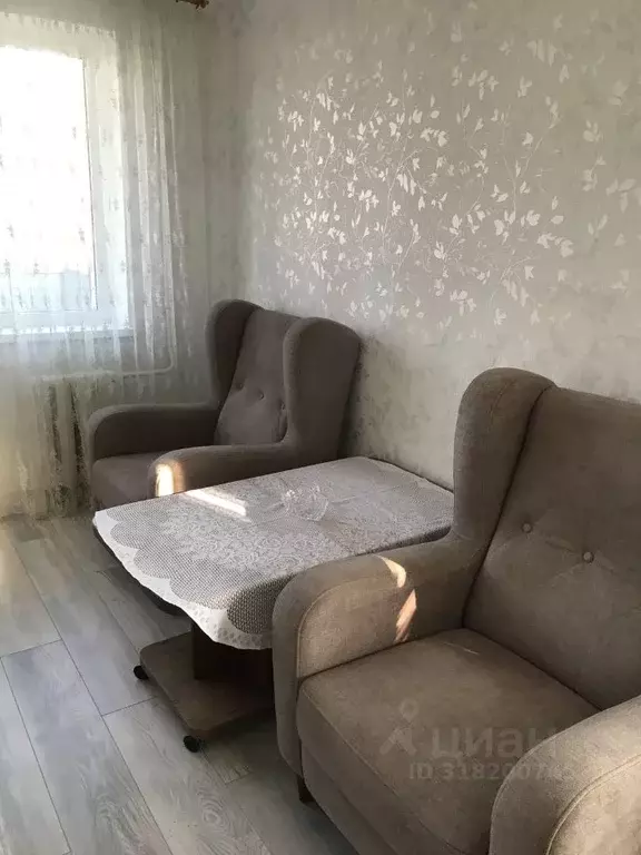 1-к кв. Калининградская область, Калининград ул. Чекистов, 82 (35.0 м) - Фото 1