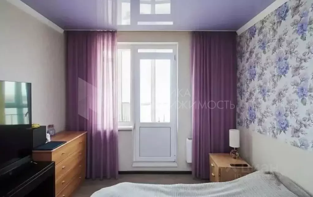 3-к кв. Тюменская область, Тюмень ул. Западносибирская, 30 (70.0 м) - Фото 1