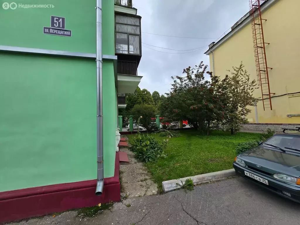 3-комнатная квартира: Череповец, улица Верещагина, 51 (74 м) - Фото 1