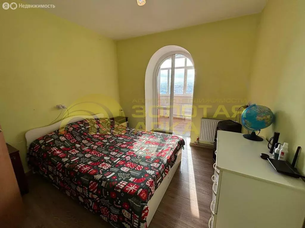 3-комнатная квартира: Крымск, Коммунистическая улица, 2 (65.3 м) - Фото 1