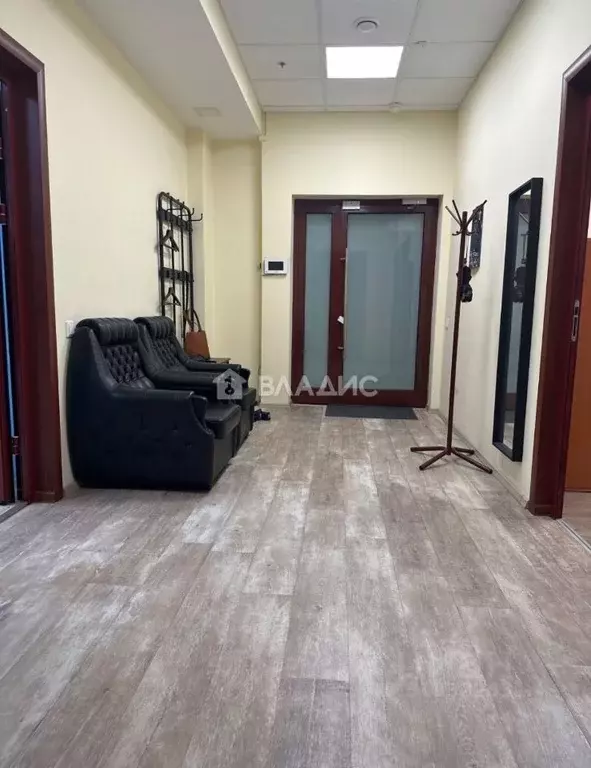 Офис в Санкт-Петербург Новгородская ул., 23 (90 м) - Фото 1