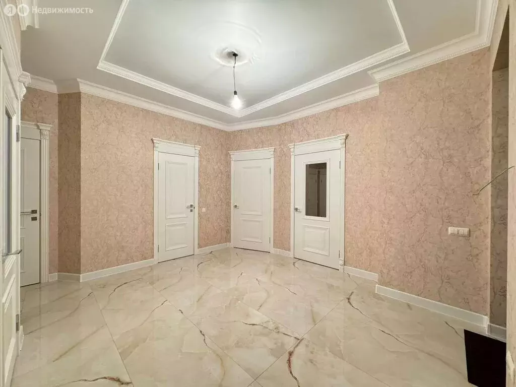 3-комнатная квартира: Нальчик, Балкарская улица, 97к2 (98 м) - Фото 0