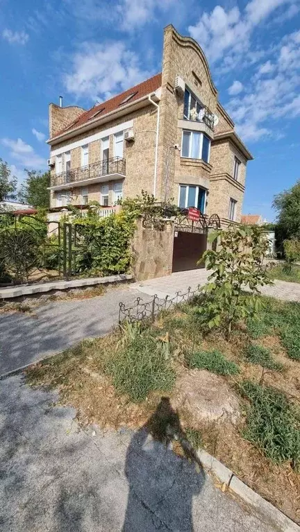 Дом в Крым, Евпатория ул. Кирова, 76А (560 м) - Фото 1