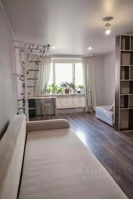 1-к кв. Тюменская область, Тюмень Кремлевская ул., 89 (43.4 м) - Фото 2