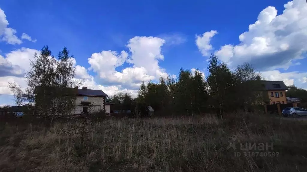 Участок в Московская область, Серпухов городской округ, пос. Большевик ... - Фото 0