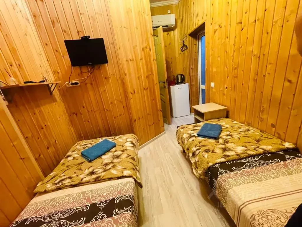 Комната Краснодарский край, Геленджик ул. Розы Люксембург, 45 - Фото 1