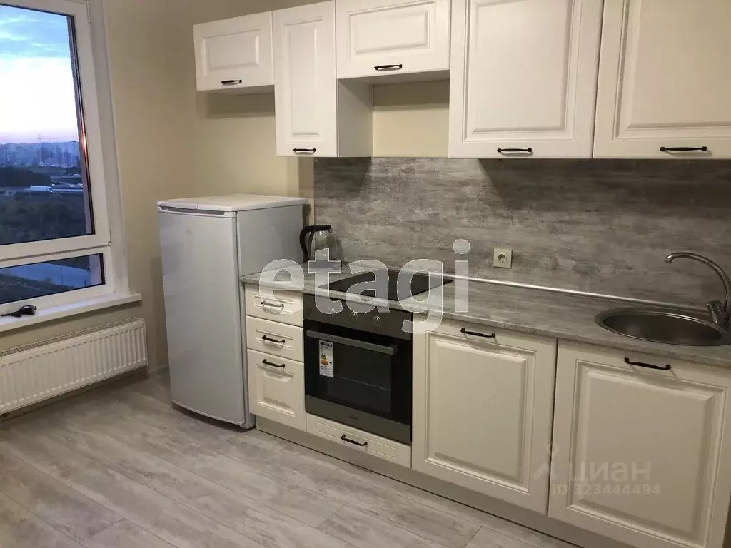 1-к кв. Тюменская область, Тюмень ул. Обдорская, 1 (35.0 м) - Фото 1