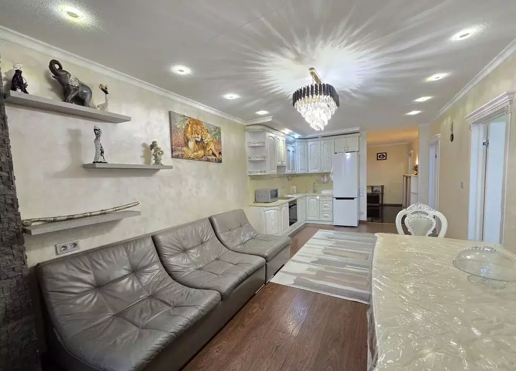 3-к кв. Москва ул. Поляны, 5 (93.0 м) - Фото 1