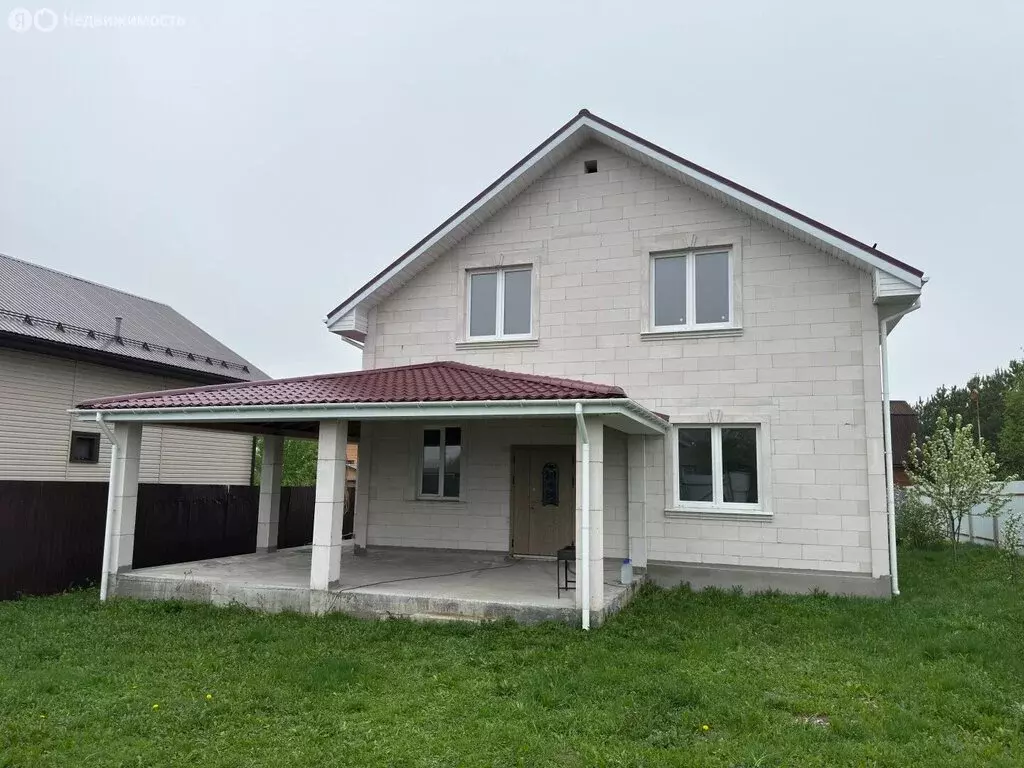 Дом в деревня Крюково, Угловая улица (180 м) - Фото 1