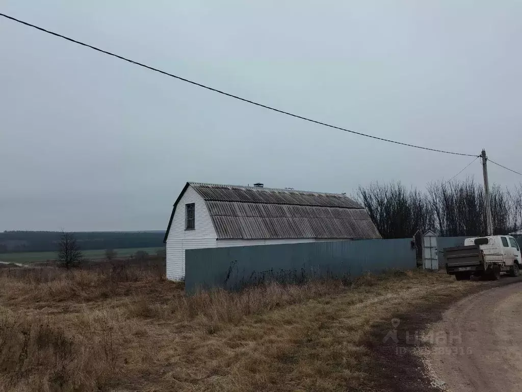 Дом в Липецкая область, Задонский муниципальный округ, с. Замятино ул. ... - Фото 1