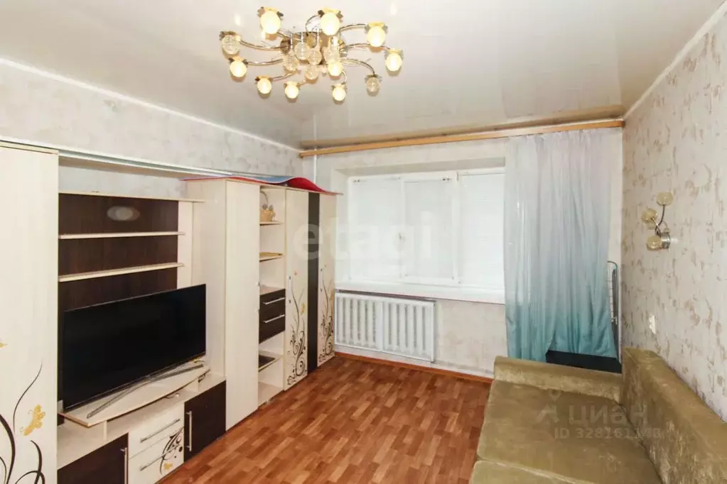 2-к кв. Тюменская область, Тюмень Уральская ул., 10 (49.7 м) - Фото 2