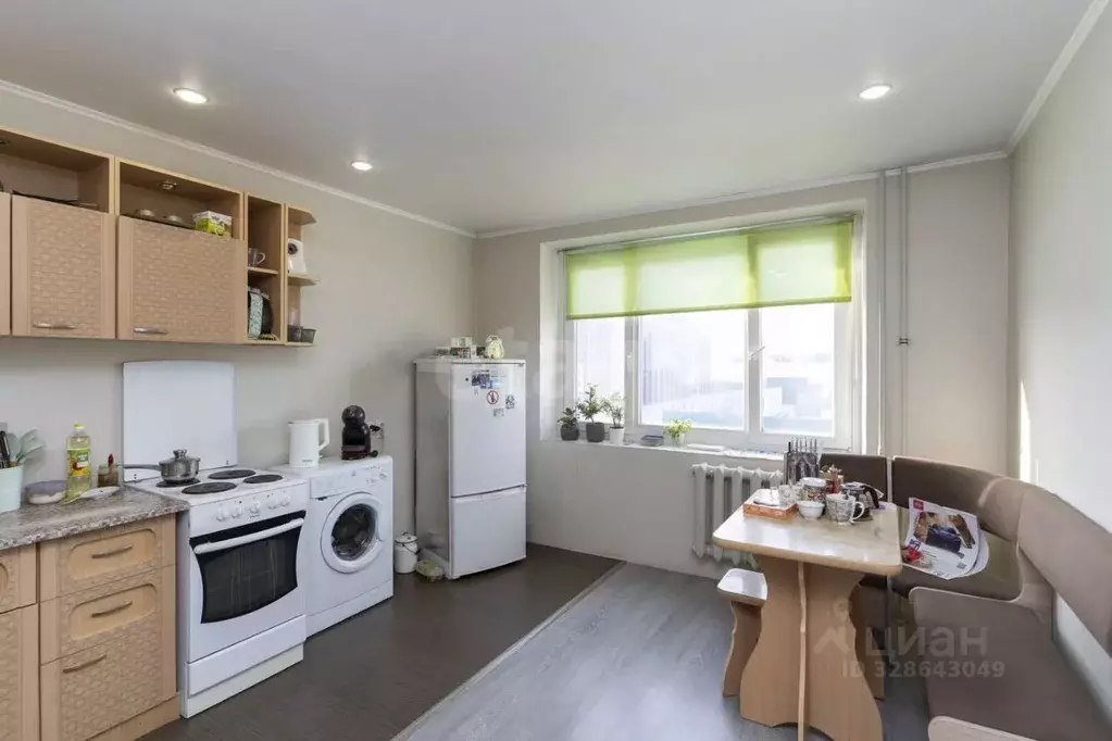 1-к кв. Тюменская область, Тюмень ул. Николая Семенова, 21 (42.3 м) - Фото 0