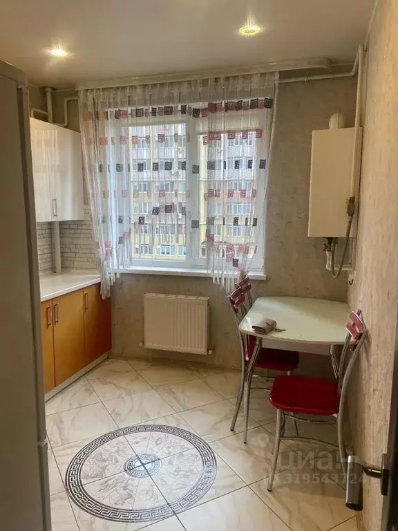 1-к кв. Крым, Симферополь ул. Севастопольская, 43Е (42.0 м) - Фото 0