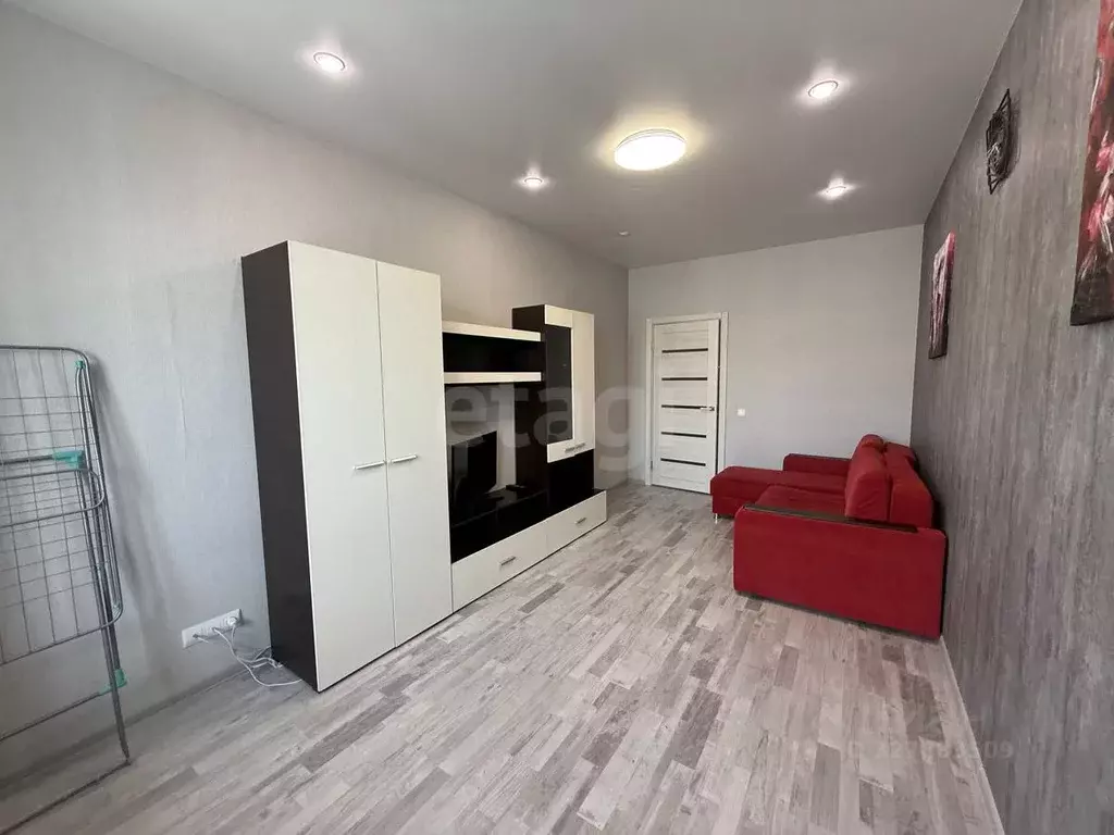 1-к кв. Татарстан, Казань ул. Сабан, 5В (42.1 м) - Фото 1