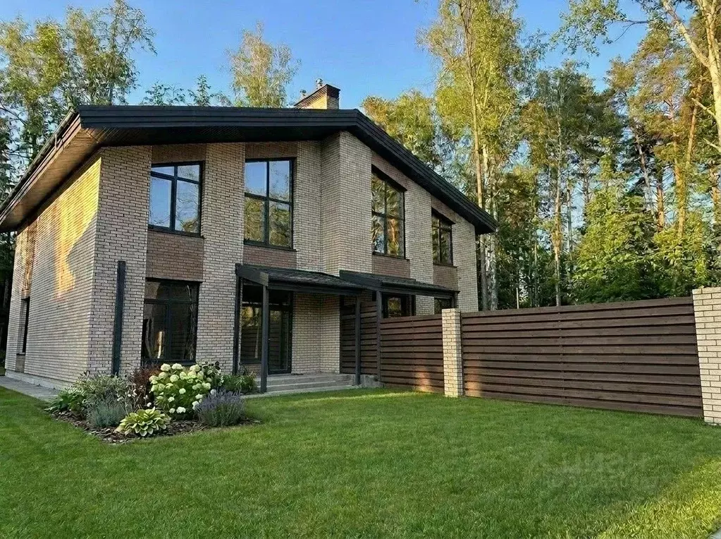 Таунхаус в Ульяновская область, Димитровград ул. Курчатова (139 м) - Фото 1