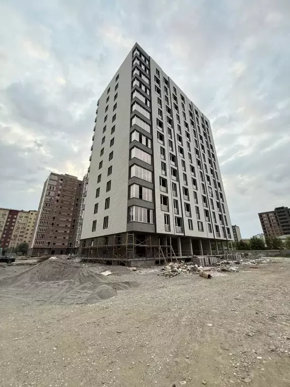 2-к кв. Чеченская республика, Грозный ул. Батаева, 9 (64.0 м) - Фото 1