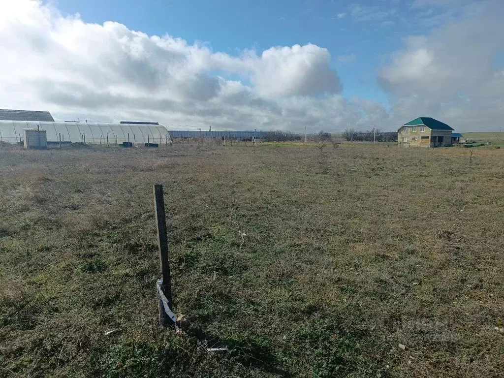 Участок в Крым, Белогорский район, с. Цветочное ул. Селимова, 16 (15.0 ... - Фото 1