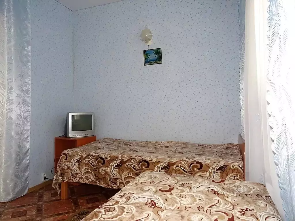 Комната Крым, Саки База отдыха Прибой мкр, 16 сектор, 5/6 - Фото 2