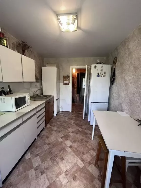 2-к. квартира, 50 м, 4/4 эт. - Фото 0