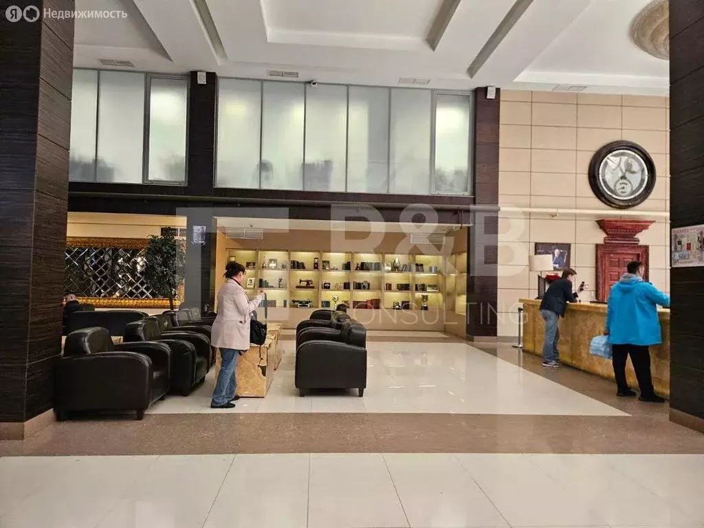 Торговая площадь (609.8 м) - Фото 2