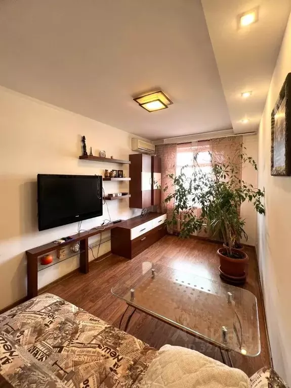 2-к кв. Астраханская область, Астрахань Красноармейская ул., 19 (43.1 ... - Фото 1