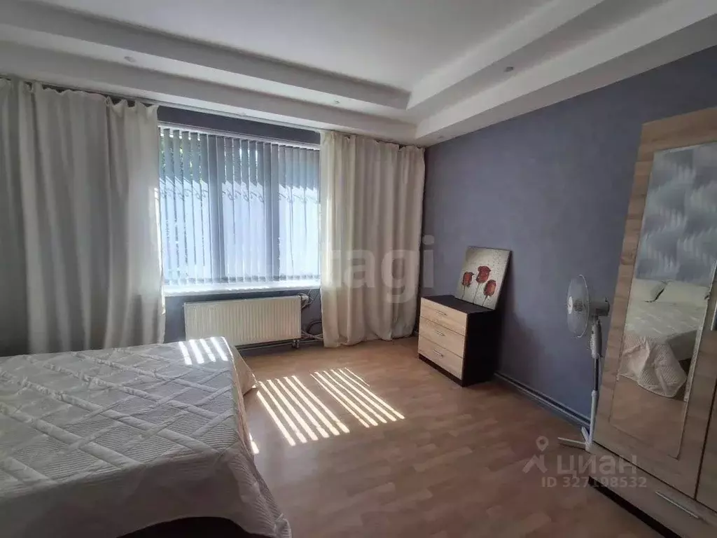 2-к кв. Крым, Симферополь ул. Гоголя (58.0 м) - Фото 1