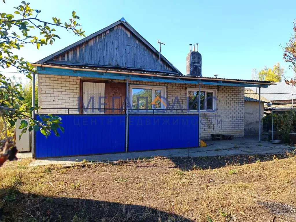 Дом в Саратовская область, Балаковский район, Натальинское ... - Фото 0