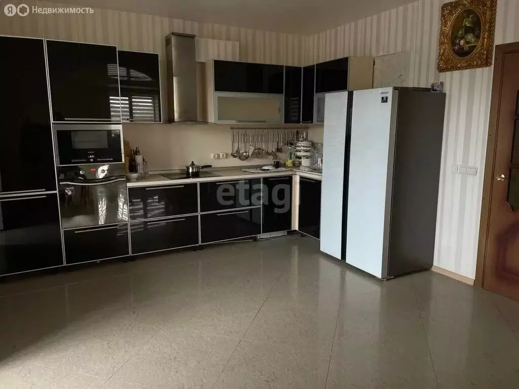 3-комнатная квартира: Пермь, улица Ивана Франко, 42 (118.2 м) - Фото 1