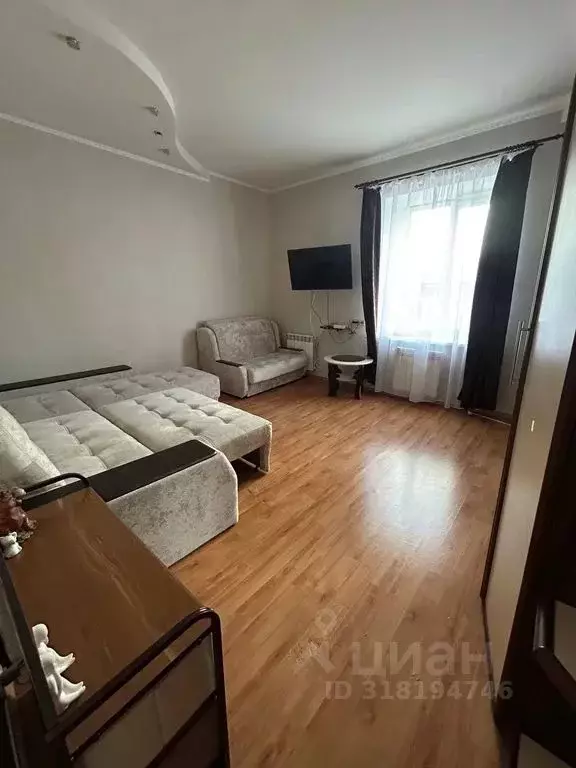 2-к кв. Крым, Евпатория ул. Кирова, 82/1 (70.0 м) - Фото 0