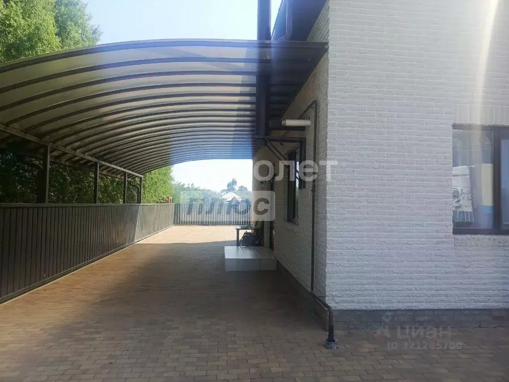 Дом в Краснодарский край, Кореновский район, Платнировское с/пос, ... - Фото 1