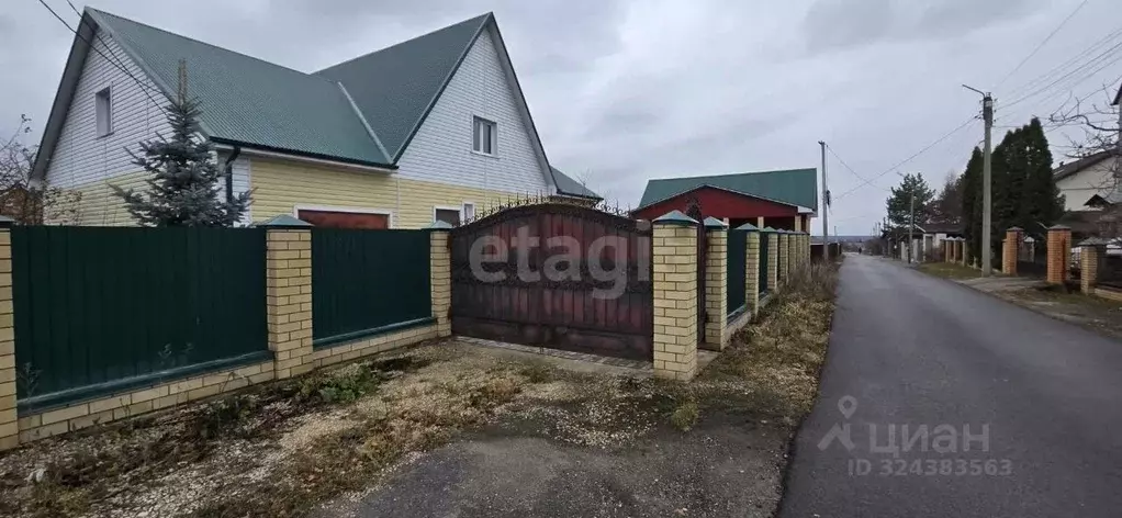 Дом в Липецкая область, Добровский муниципальный округ, с. ... - Фото 2