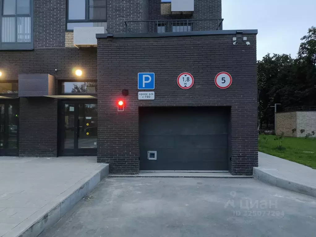 Гараж в Москва 3-я Владимирская ул., 23 (13 м) - Фото 2