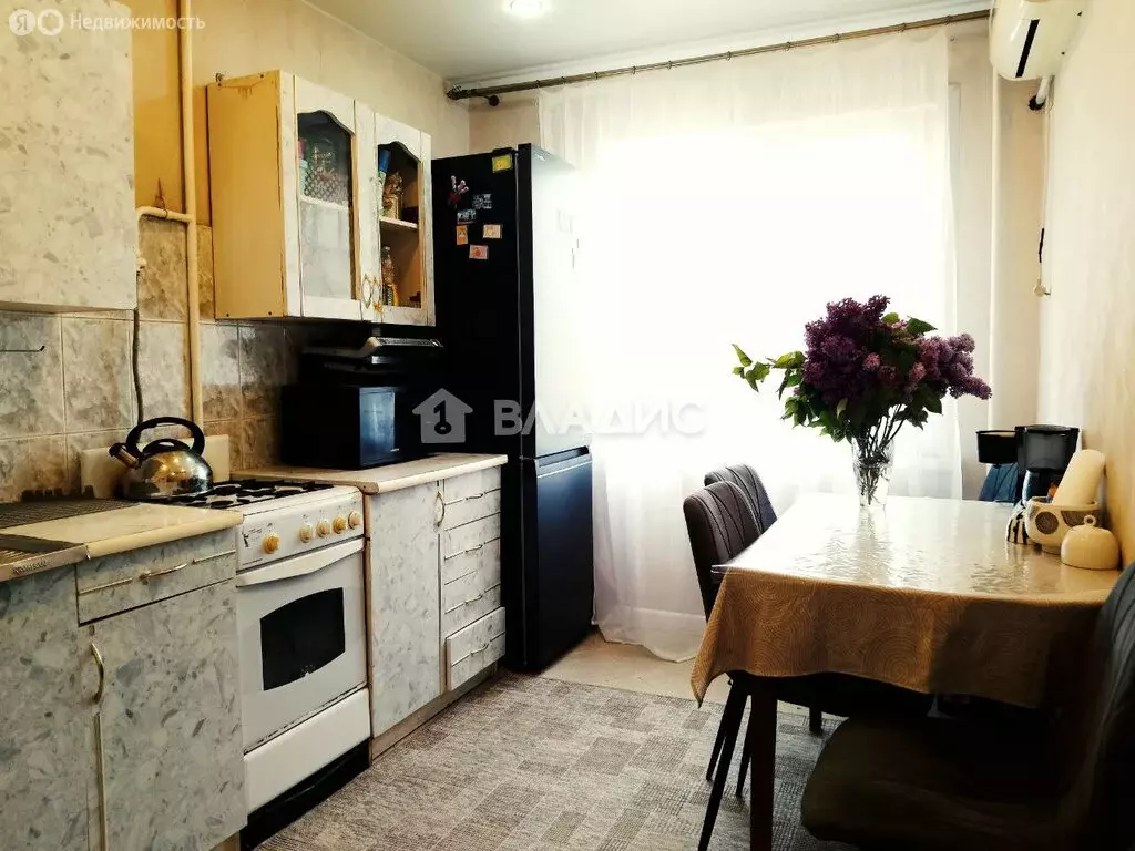2-комнатная квартира: Волгоград, Елецкая улица, 3 (52.7 м) - Фото 1