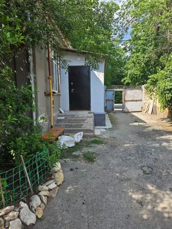 1-к кв. Ростовская область, Таганрог Итальянский пер., 45 (10.5 м) - Фото 1